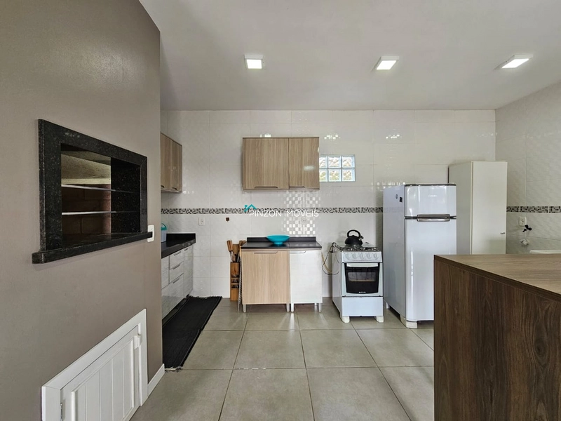 CASA COM AMPLO TERRENO A APENAS 310 METROS DO MAR: 19ª foto da galeria de imagens do imóvel
