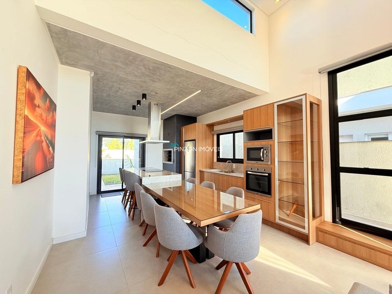 CASA À VENDA: 6ª foto da galeria de imagens do imóvel