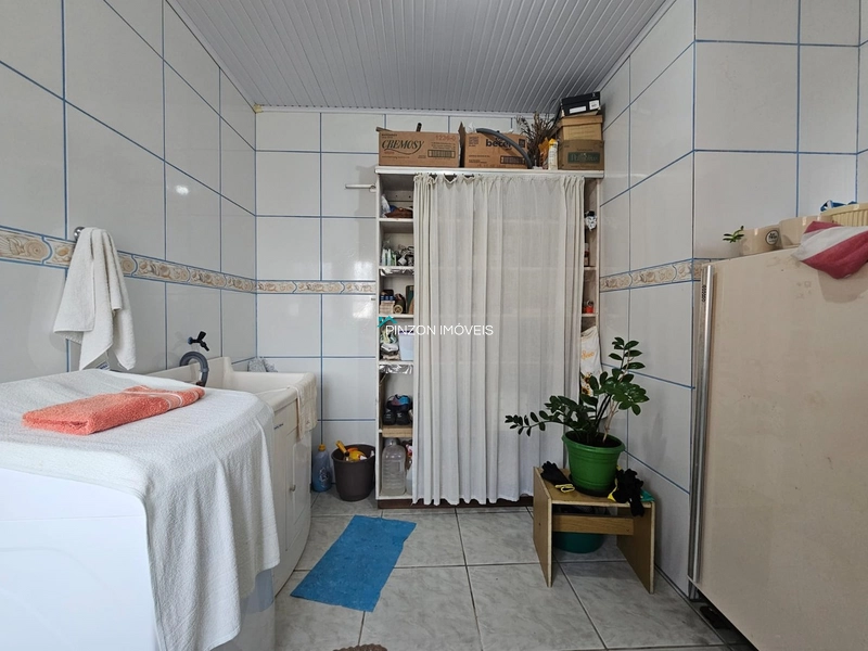 CASA MOBILIADA EM AREIAS BRANCAS, PRÓXIMA DO MAR E DO CENTRO: 28ª foto da galeria de imagens do imóvel