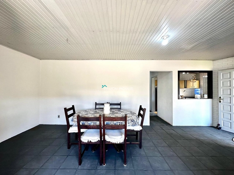 CASA PRÓXIMA À PRAIA: 8ª foto da galeria de imagens do imóvel