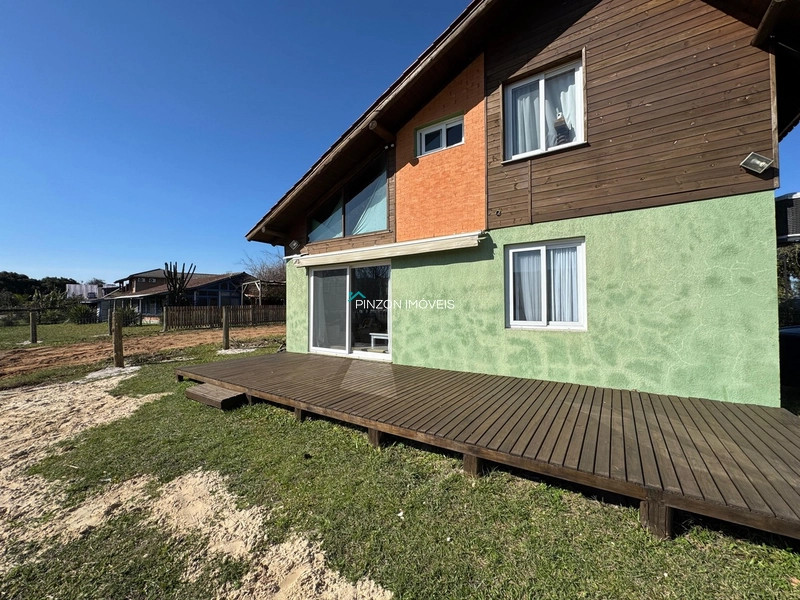 CASA NA BEIRA DA LAGOA: 15ª foto da galeria de imagens do imóvel