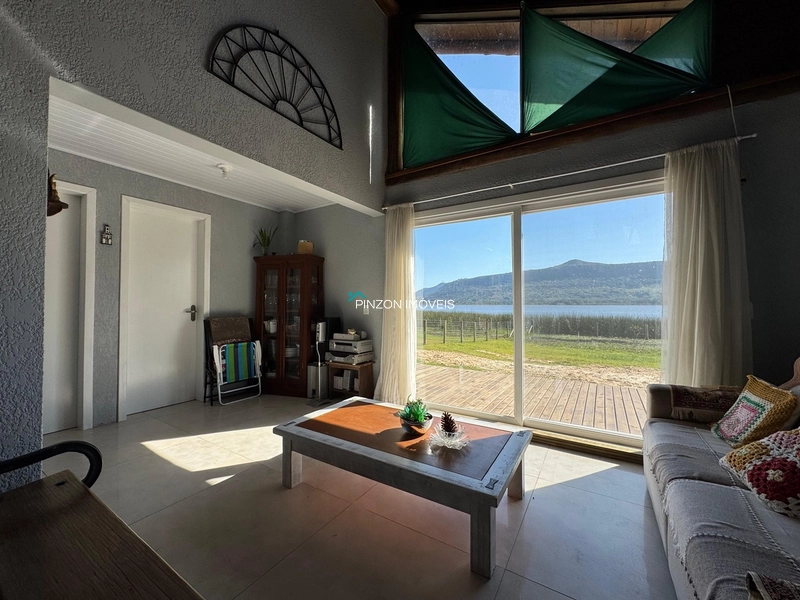CASA NA BEIRA DA LAGOA: 21ª foto da galeria de imagens do imóvel