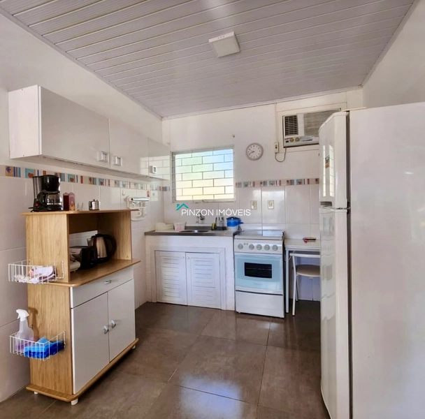 CASA À VENDA: 6ª foto da galeria de imagens do imóvel