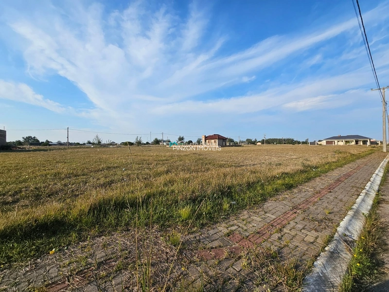 TERRENO DE 360M² NO LOTEAMENTO ESMERALDA EM ARROIO DO SAL: 3ª foto da galeria de imagens do imóvel