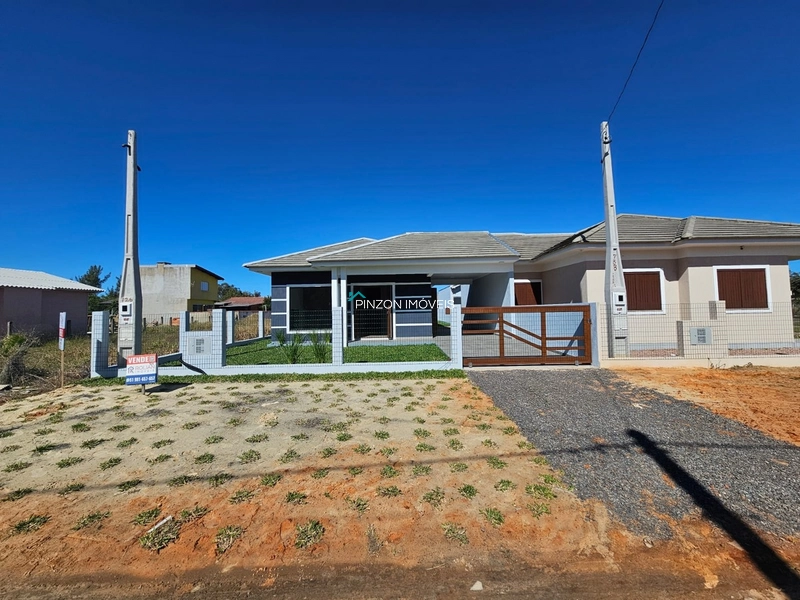 CASA NA REGIÃO CENTRAL DE RONDINHA EM ARROIO DO SAL: 3ª foto da galeria de imagens do imóvel