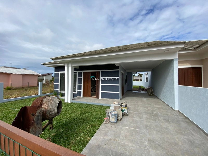 CASA NA REGIÃO CENTRAL DE RONDINHA EM ARROIO DO SAL: 1ª foto da galeria de imagens do imóvel