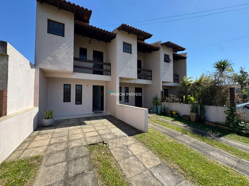 DUPLEX À 300 METROS DA PRAIA