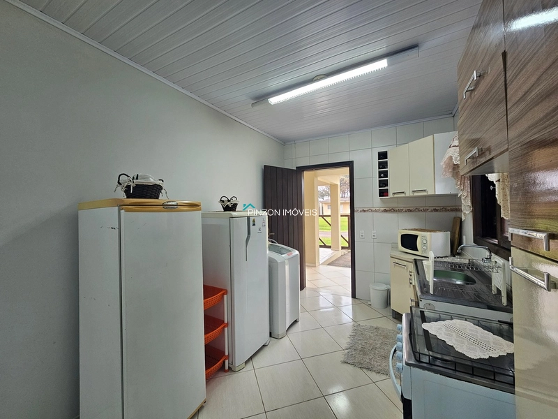 CASA COM PISCINA NO BALNEÁRIO ATLÂNTICO - ARROIO DO SAL: 10ª foto da galeria de imagens do imóvel
