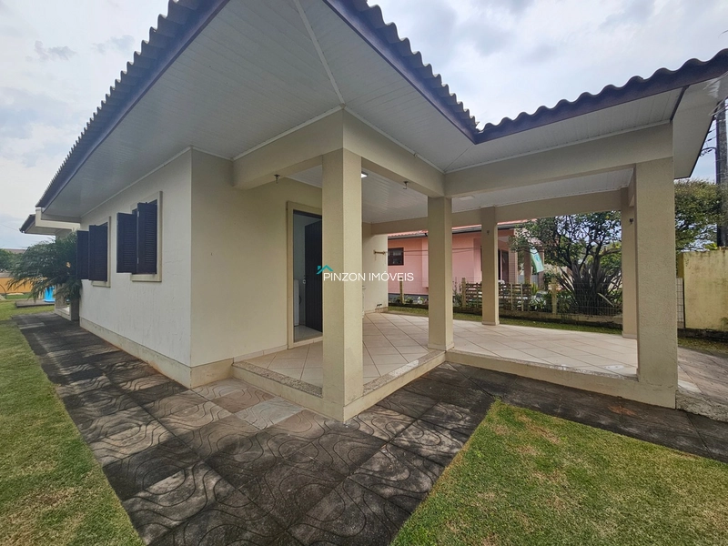 CASA COM PISCINA NO BALNEÁRIO ATLÂNTICO - ARROIO DO SAL: 5ª foto da galeria de imagens do imóvel
