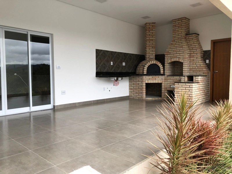 CASA A VENDA, 4 SUÍTES, CONDOMÍNIO IBIRAPITANGA em SANTA ISABEL SP: 5ª foto da galeria de imagens do imóvel