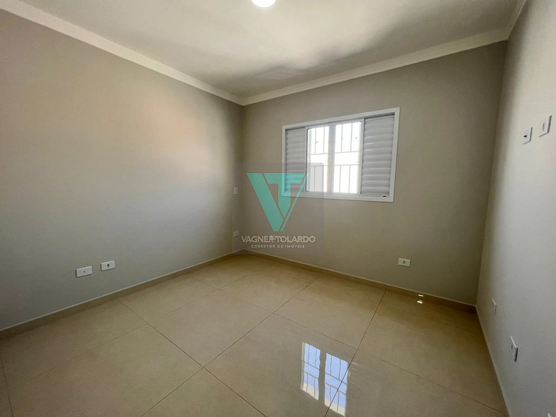 CASA À VENDA, 3 SUÍTES, BAIRRO JARDIM PLANALTO em ARUJÁ SP.: 7ª foto da galeria de imagens do imóvel