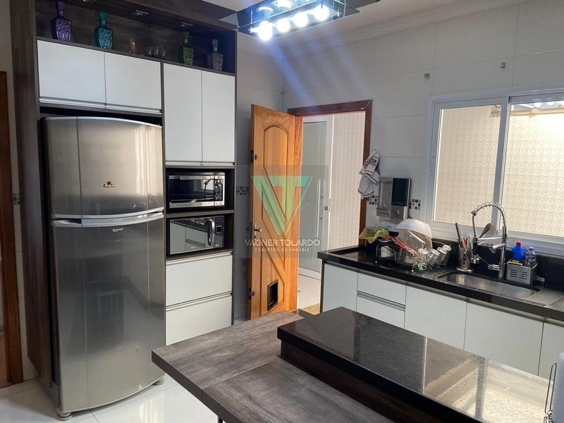 CASA VENDE, 3 DORMITÓRIOS 1 SUÍTE, BAIRRO NOVA ARUJÁ em ARUJÁ SP.: 9ª foto da galeria de imagens do imóvel