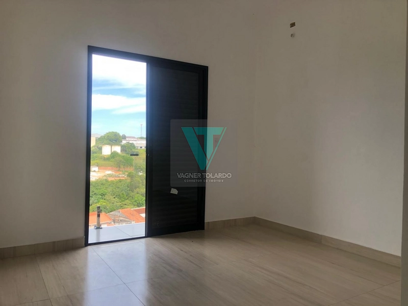 CASA À VENDA, 3 SUÍTES, BAIRRO NOVA ARUJÁ em ARUJÁ SP.: 14ª foto da galeria de imagens do imóvel