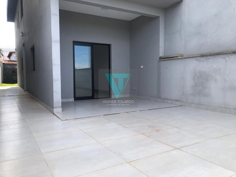 CASA À VENDA, 3 SUÍTES, BAIRRO NOVA ARUJÁ em ARUJÁ SP.: 8ª foto da galeria de imagens do imóvel