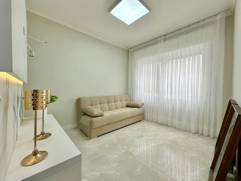 APARTAMENTO À VENDA A POUCOS METROS DO MAR!!!: 6ª foto da galeria de imagens do imóvel
