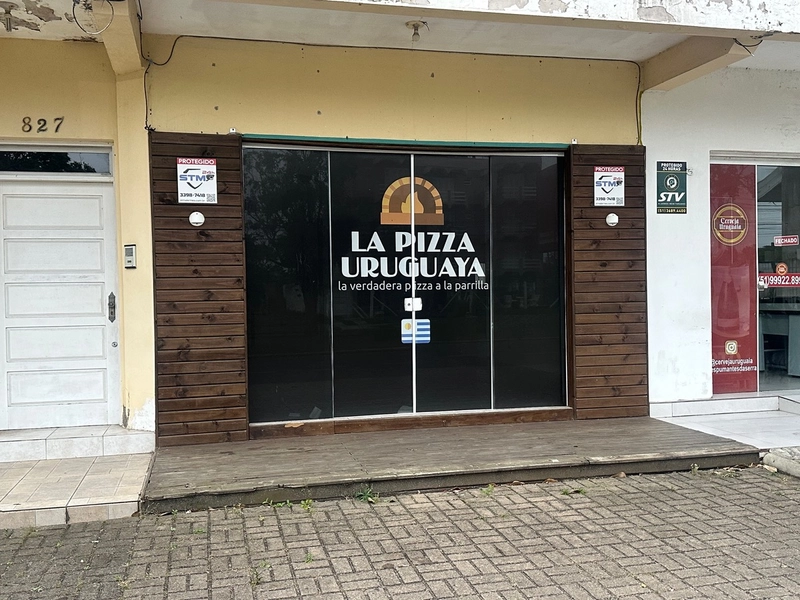 Loja Térrea na Avenida Central de Atlântida: 1ª foto da galeria de imagens do imóvel