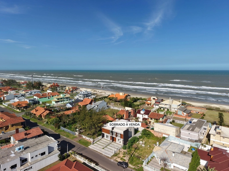 SOBRADO À VENDA JUNTO AO MAR!: 2ª foto da galeria de imagens do imóvel