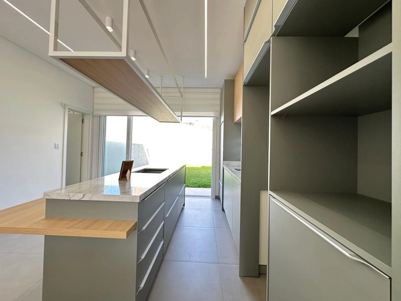 SOBRADO À VENDA JUNTO AO MAR!: 11ª foto da galeria de imagens do imóvel