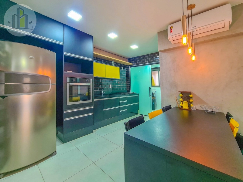 Apartamento alto padrão no Canto do Forte, mobiliado, a 80m da praia: 3ª foto da galeria de imagens do imóvel