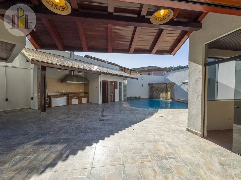 Mansão com 5 Suítes e Piscina no Jardim Matilde – Canto do Forte: 3ª foto da galeria de imagens do imóvel