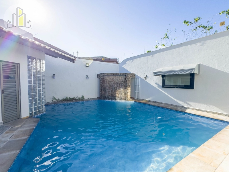Mansão com 5 Suítes e Piscina no Jardim Matilde – Canto do Forte: 2ª foto da galeria de imagens do imóvel