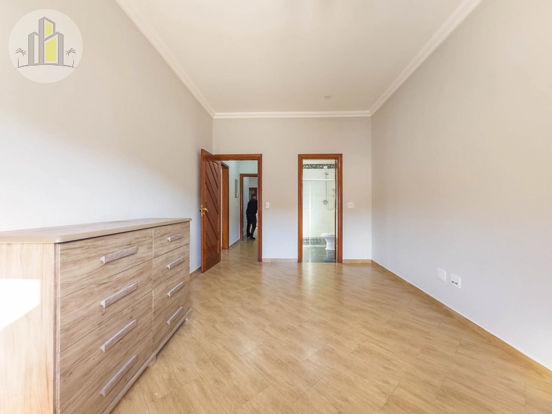 Mansão com 5 Suítes e Piscina no Jardim Matilde – Canto do Forte: 24ª foto da galeria de imagens do imóvel