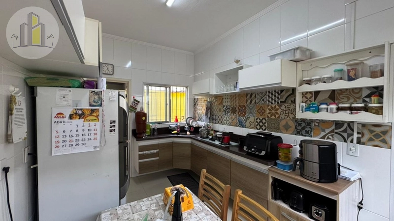 Casa 2 dormitórios à venda no Canto do Forte: 2ª foto da galeria de imagens do imóvel