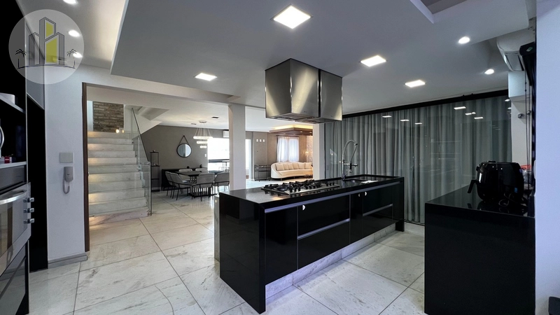 Cobertura Exclusiva à Venda no Canto do Forte – Vista Mar e Piscina: 7ª foto da galeria de imagens do imóvel