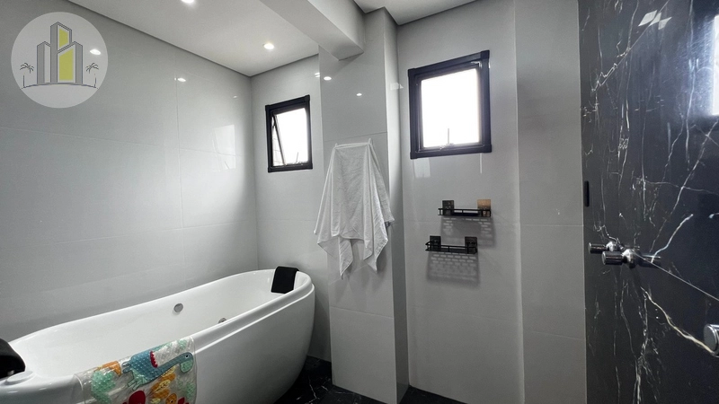 Cobertura Exclusiva à Venda no Canto do Forte – Vista Mar e Piscina: 26ª foto da galeria de imagens do imóvel