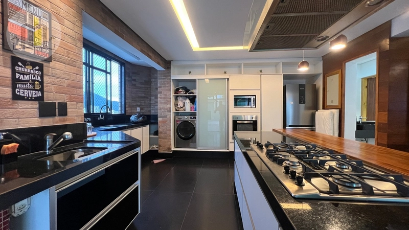 Cobertura Exclusiva à Venda no Canto do Forte – Vista Mar e Piscina: 41ª foto da galeria de imagens do imóvel