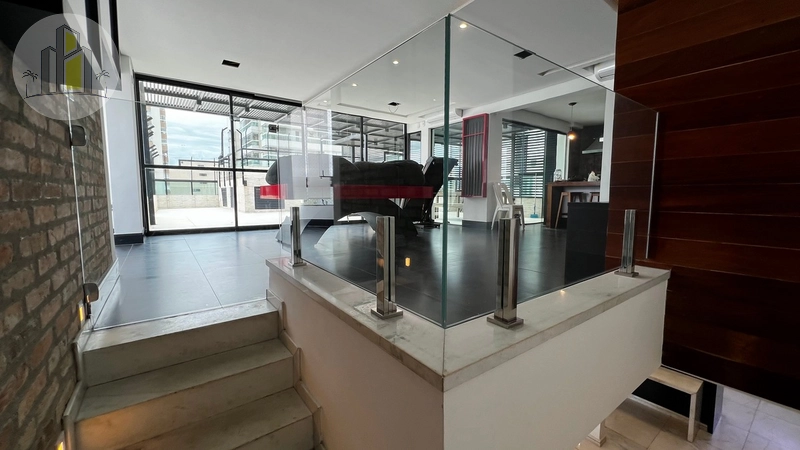 Cobertura Exclusiva à Venda no Canto do Forte – Vista Mar e Piscina: 32ª foto da galeria de imagens do imóvel