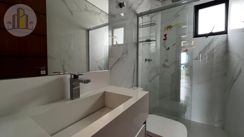 Cobertura Exclusiva à Venda no Canto do Forte – Vista Mar e Piscina: 18ª foto da galeria de imagens do imóvel