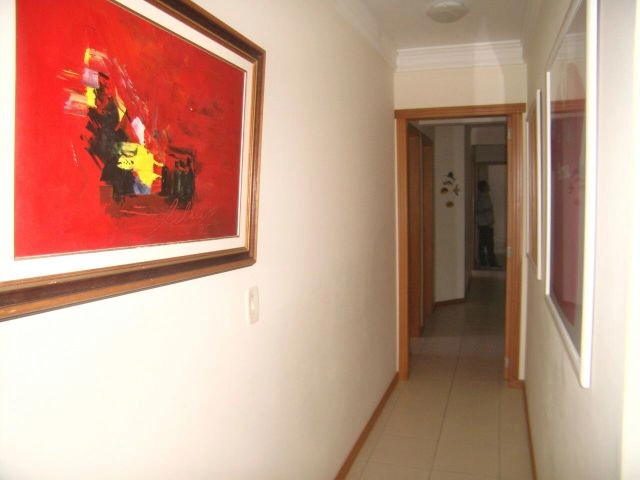 Junto a praça Flavio Boianoviski e a 01 quadra do Mar!: 11ª foto da galeria de imagens do imóvel