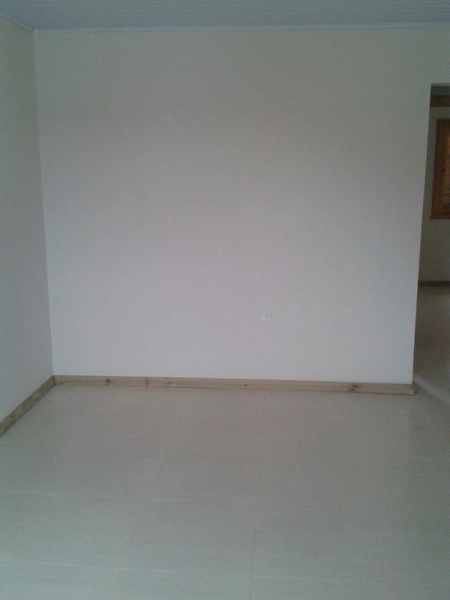 VENDO CASA COM DOIS DORMITÓRIOS DE ESQUINA: 4ª foto da galeria de imagens do imóvel