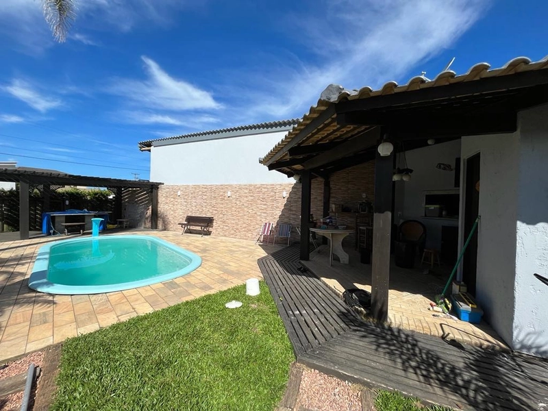 Casa de esquina em Xangrila - Com piscina: 11ª foto da galeria de imagens do imóvel