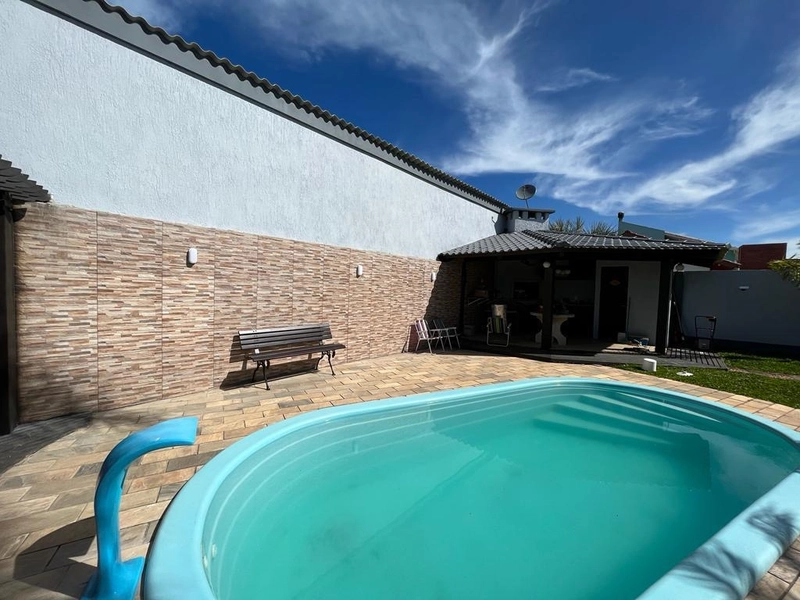 Casa de esquina em Xangrila - Com piscina: 5ª foto da galeria de imagens do imóvel