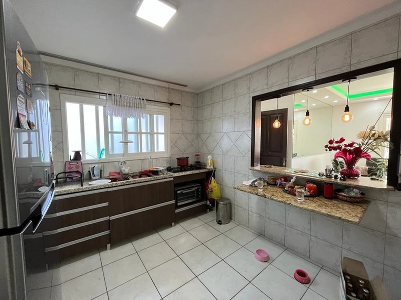 Casa de esquina em Xangrila - Com piscina: 20ª foto da galeria de imagens do imóvel