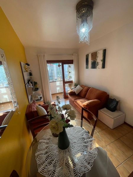 Apartamento 1 dormitório - Sacada com vista separada / Zona Nov