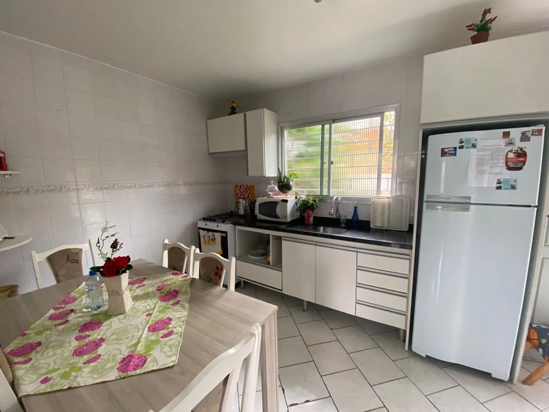 CASA COM TERRENO INTEIRO NO SANTA LUZIA: 7ª foto da galeria de imagens do imóvel