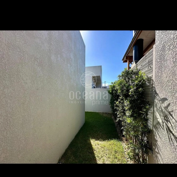 CASA À VENDA NO JARDIM BEIRA MAR, 2 QUADRAS DO MAR: 7ª foto da galeria de imagens do imóvel