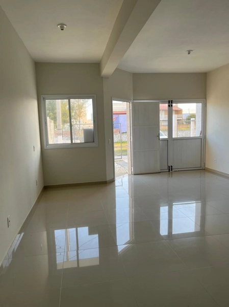 CASA COM 3 DORMITÓRIOS NA BEIRA MAR DE CAPÃO DA CANOA: 3ª foto da galeria de imagens do imóvel
