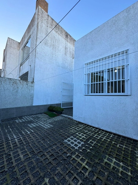 CASA 02 QUADRAS DO MAR - 02 DORMITÓRIOS SENDO 01 SUÍTE: 15ª foto da galeria de imagens do imóvel
