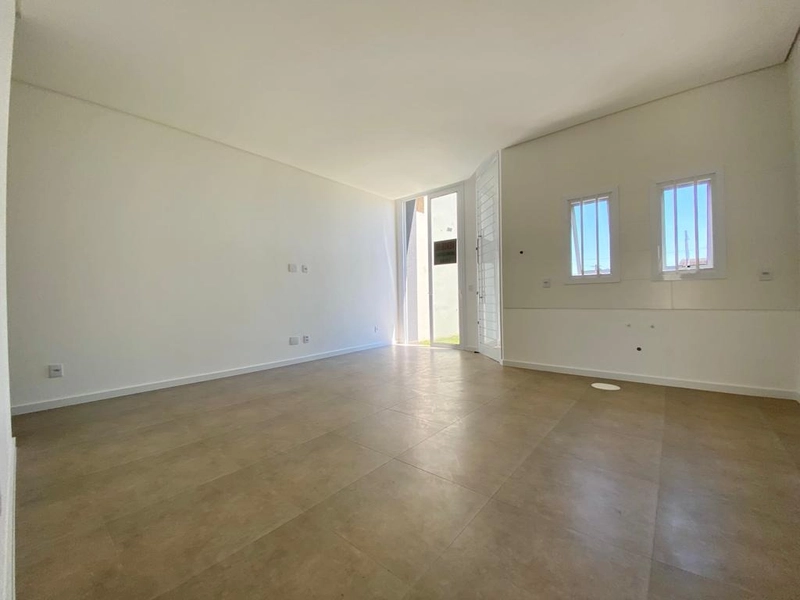 CASA A VENDA EM CAPAO DA CANOA DOIS QUARTOS E UMA SUITE: 3ª foto da galeria de imagens do imóvel