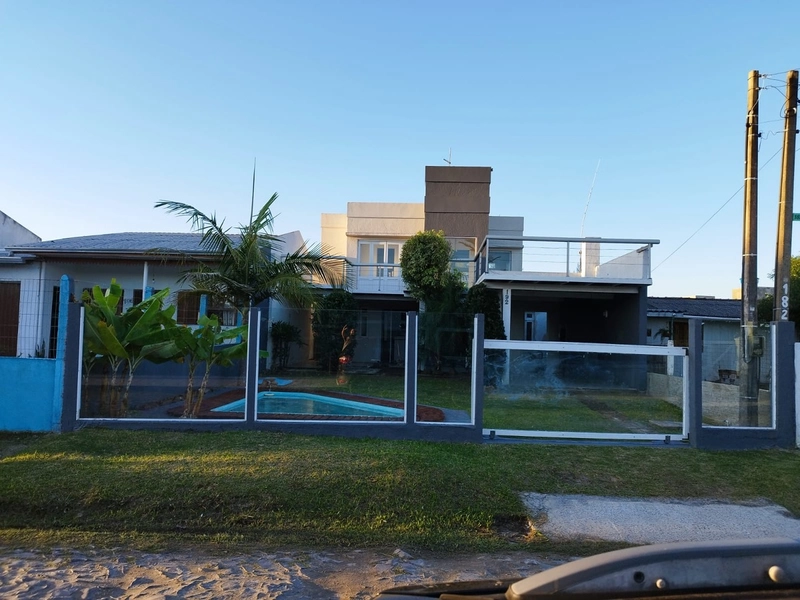 SOBRADO A VENDA EM CAPAO DA CANOA: 1ª foto da galeria de imagens do imóvel