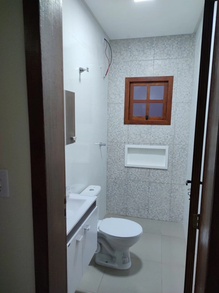 CASA EM CAPÃO NOVO - TERRENO INTEIRO: 4ª foto da galeria de imagens do imóvel