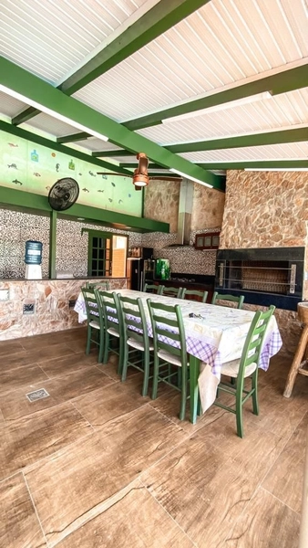 CASA COM 8SUÍTES NO CENTRO DE XANGRI-LÁ: 5ª foto da galeria de imagens do imóvel