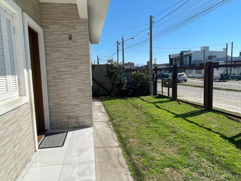 CASA 2 DORMITÓRIOS - CAPÃO DA CANOA: 2ª foto da galeria de imagens do imóvel