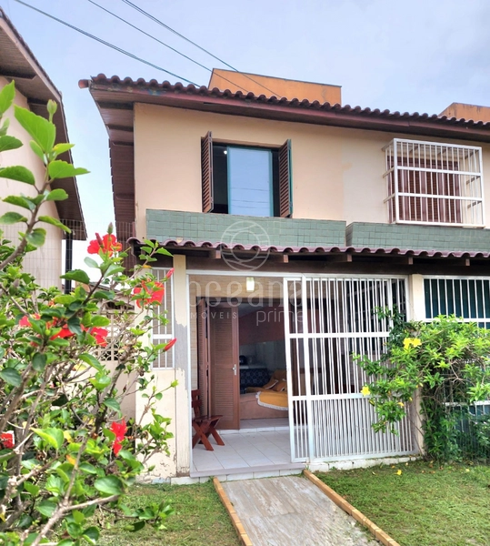 SOBRADO EM CAPÃO NOVO - COM BOX / ACEITA FINANCIAMENTO BANCÁRIO: 3ª foto da galeria de imagens do imóvel