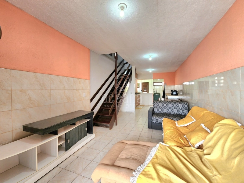 SOBRADO EM CAPÃO NOVO - COM BOX / ACEITA FINANCIAMENTO BANCÁRIO: 12ª foto da galeria de imagens do imóvel