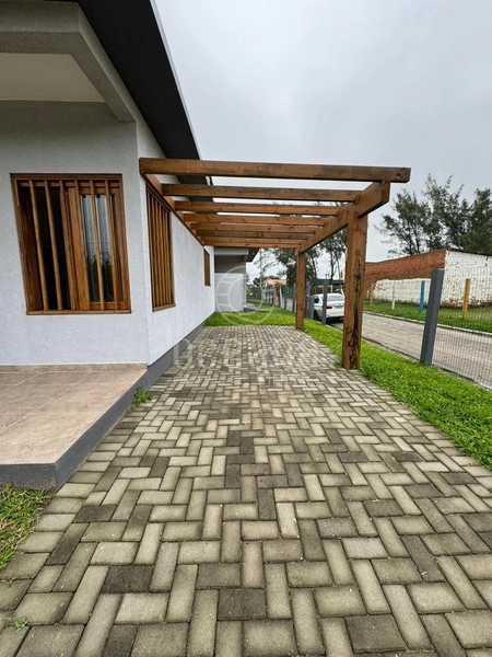 LINDA CASA EM XANGRI-LÁ: 3ª foto da galeria de imagens do imóvel